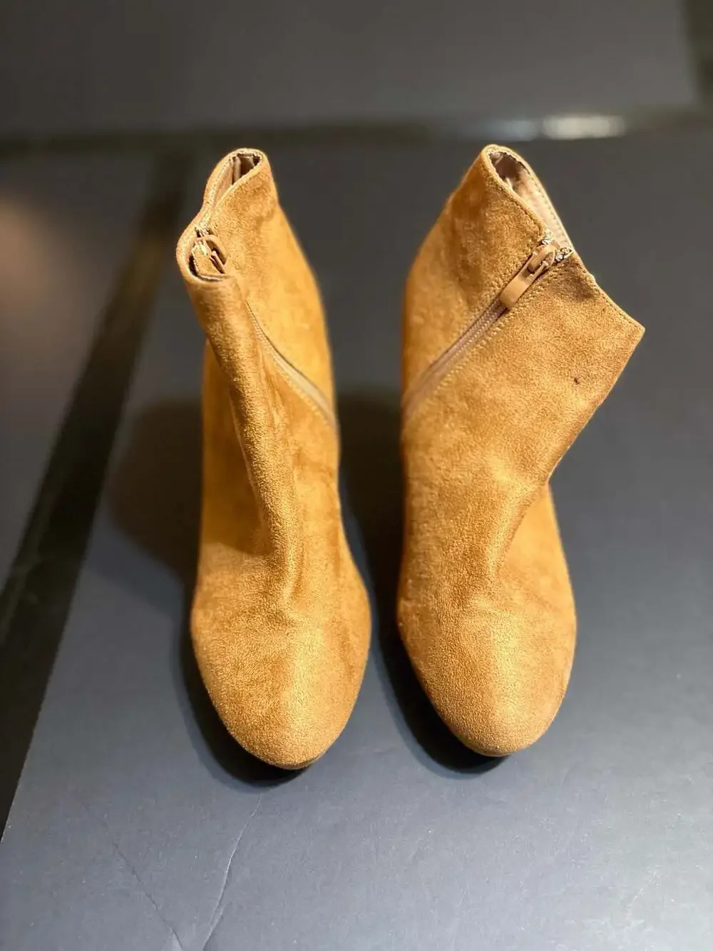 Forever Faux Suede Platform High Heel Ankle Boots Size 8.5 Tan Brown